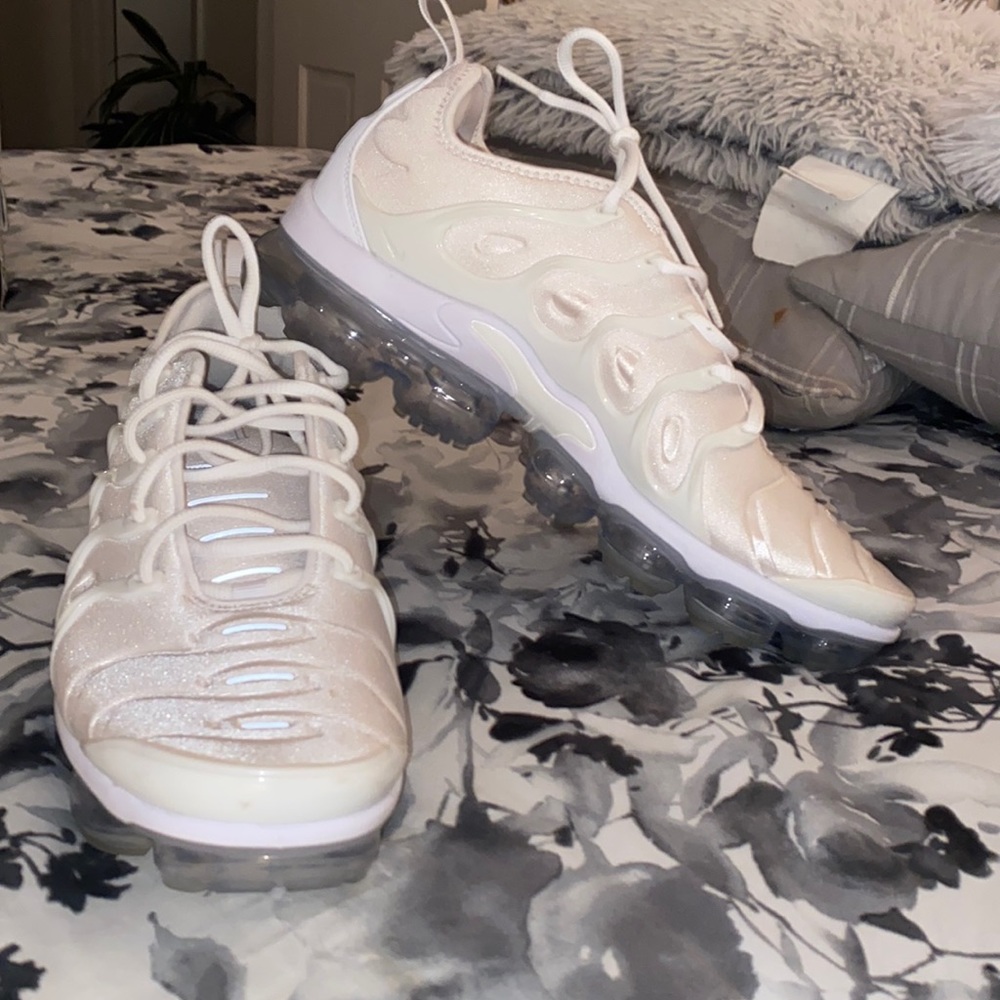 Ice white Nike Air vapor Max's plus